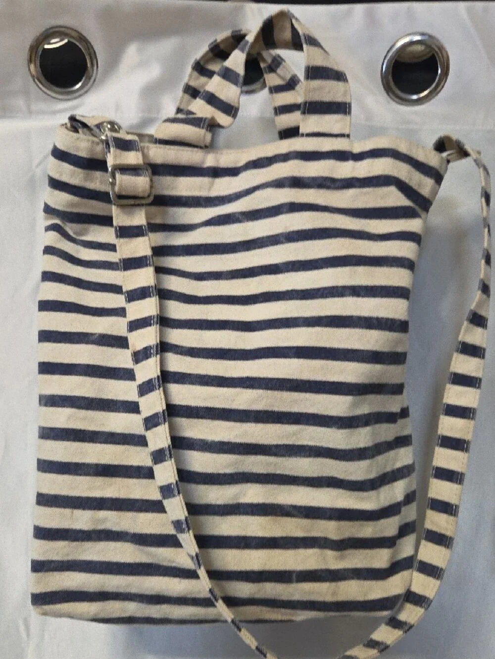BAGGU Striped Canvas Tote in Navy and Cream